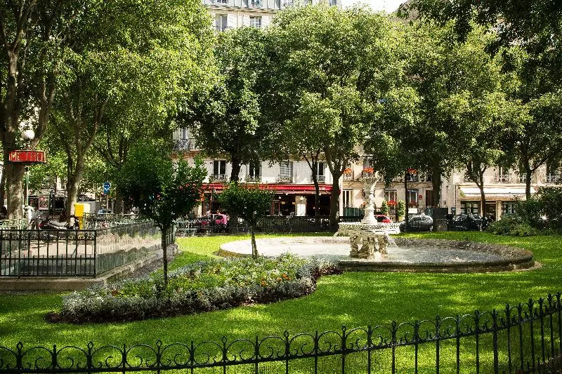 ホテル & Spa De Latour Maubourg