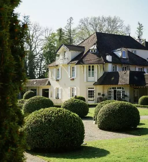 Отель Hostellerie De Levernois