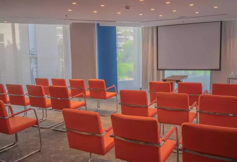 Отель Jw Marriott Cannes