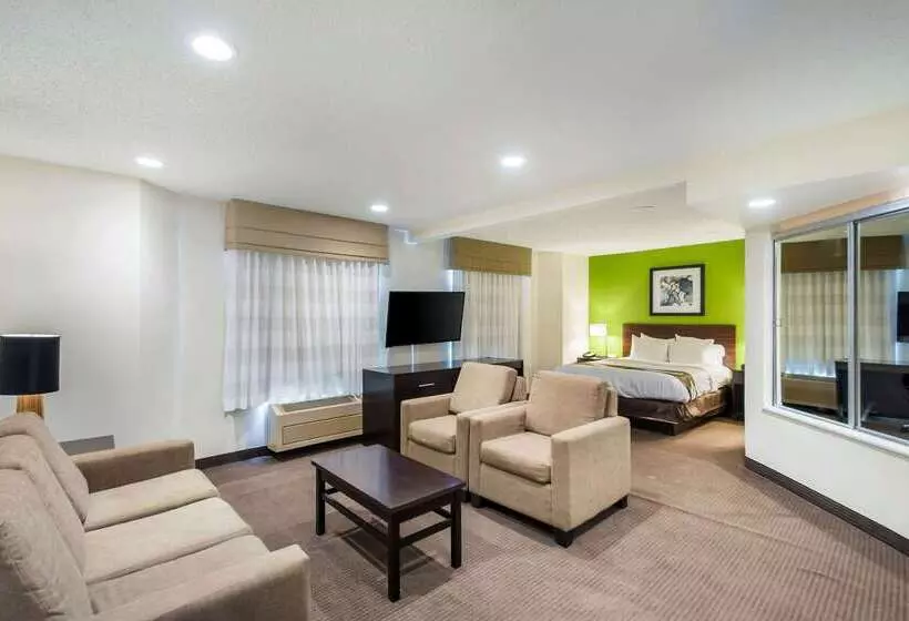 Отель Quality Inn