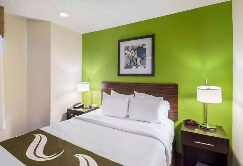 Отель Quality Inn