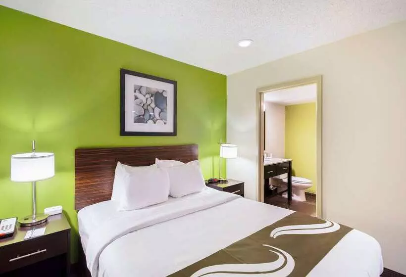 Отель Quality Inn