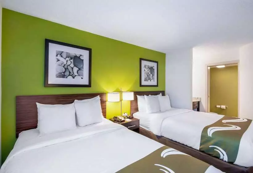 Отель Quality Inn