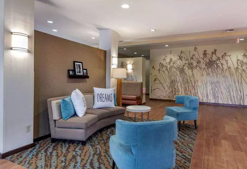 هتل Sleep Inn & Suites