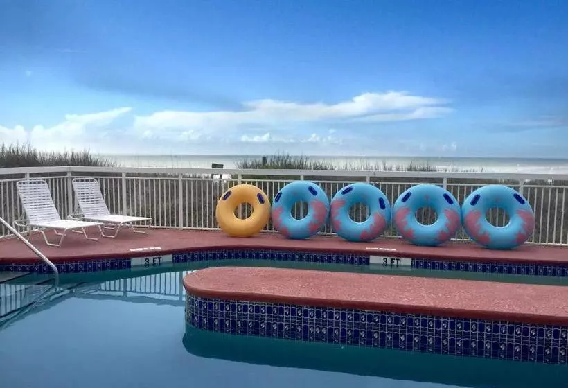 モーテル Castaway Beach Inn & Swim Up Bar