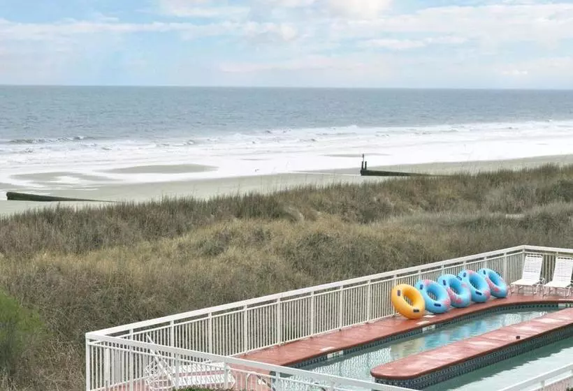 モーテル Castaway Beach Inn & Swim Up Bar