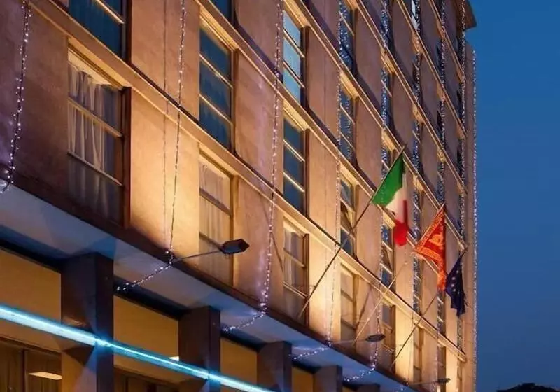 Ambasciatori Hotel Mestre Venice, Tapestry Collection By Hilton