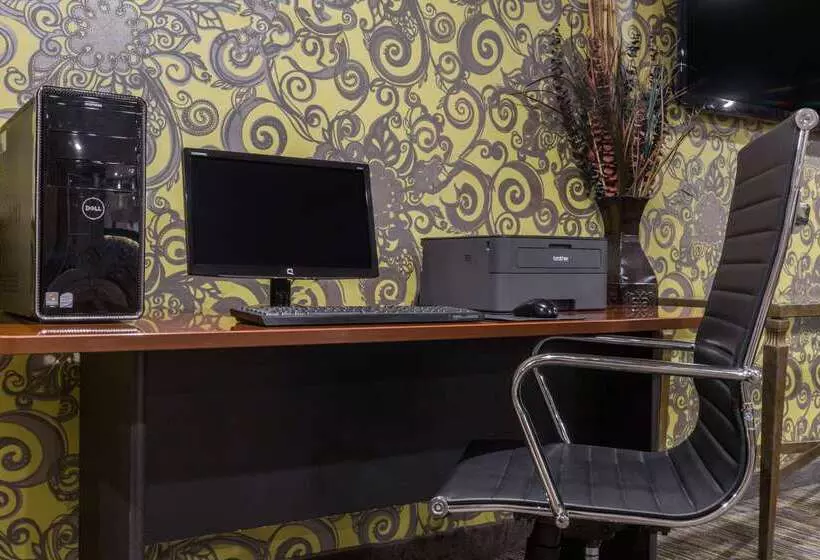 酒店 Days Inn By Wyndham Florence Cincinnati Area