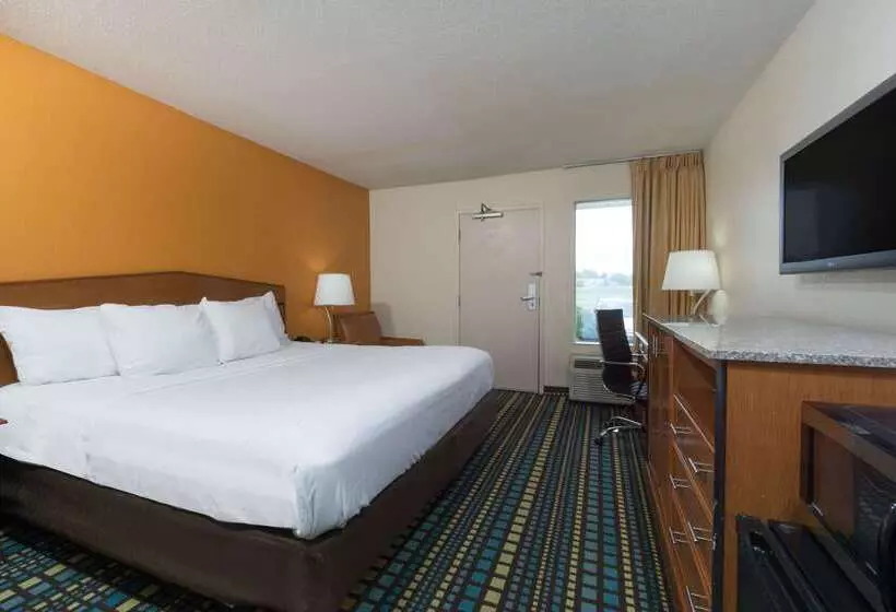 酒店 Days Inn By Wyndham Florence Cincinnati Area