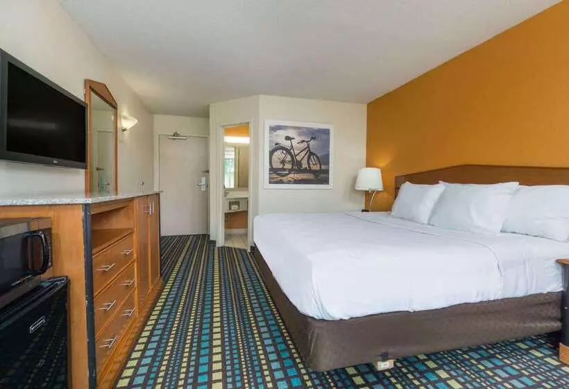 酒店 Days Inn By Wyndham Florence Cincinnati Area