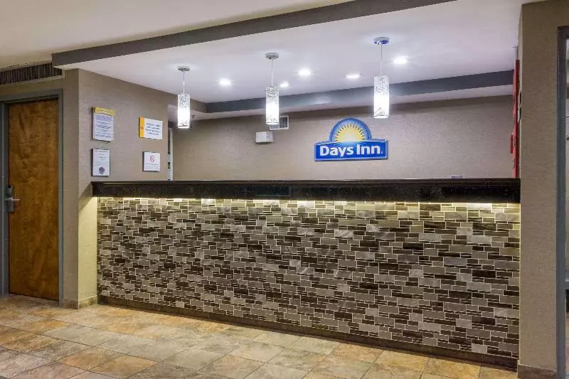 酒店 Days Inn By Wyndham Florence Cincinnati Area