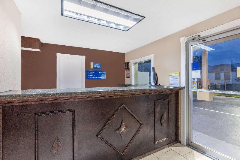 호텔 Days Inn By Wyndham Jacksonville