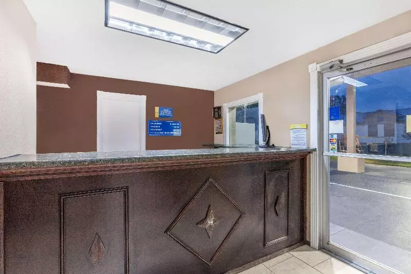 ホテル Days Inn By Wyndham Jacksonville