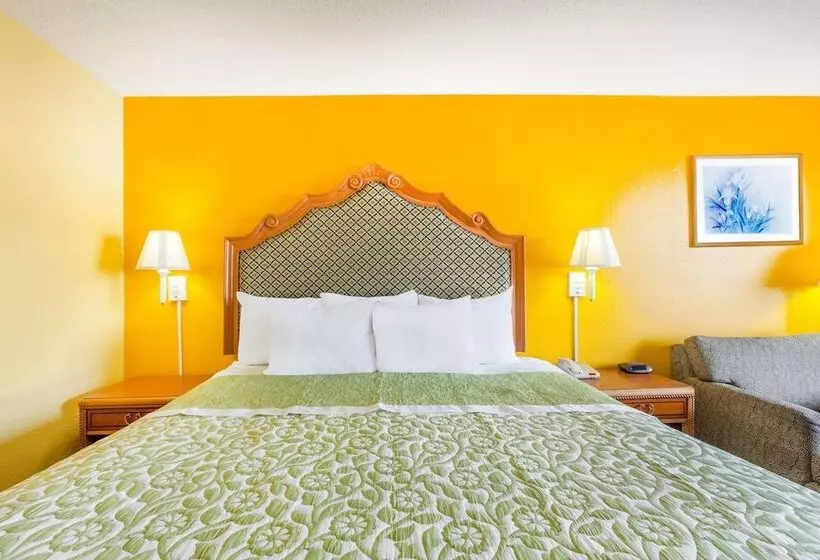 ホテル Days Inn By Wyndham Jacksonville