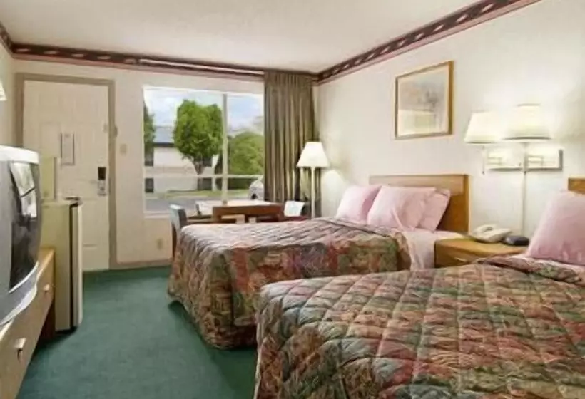 ホテル Days Inn By Wyndham Jacksonville