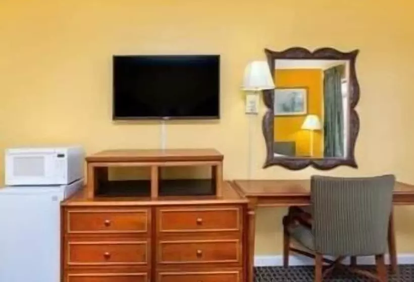 ホテル Days Inn By Wyndham Jacksonville