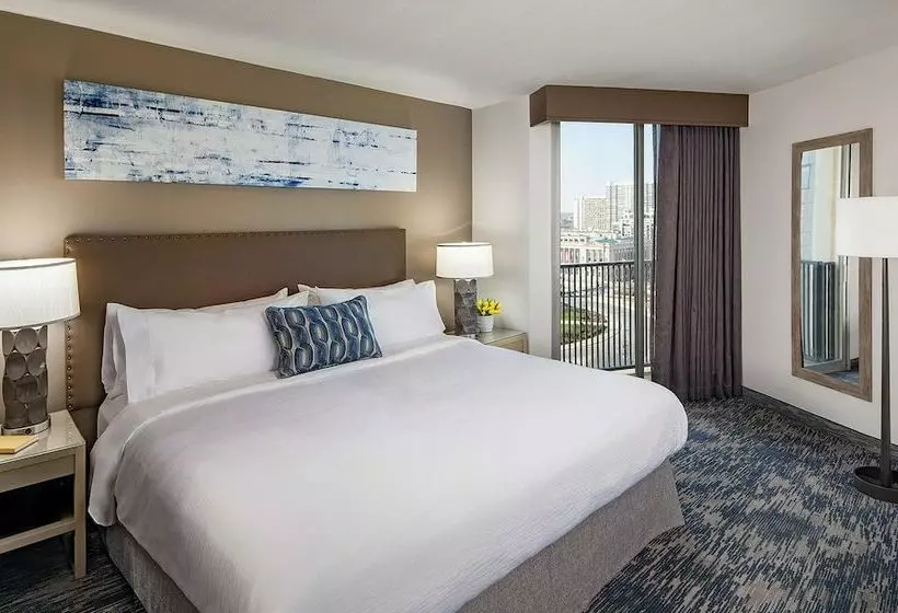호텔 Embassy Suites Philadelphia Center City