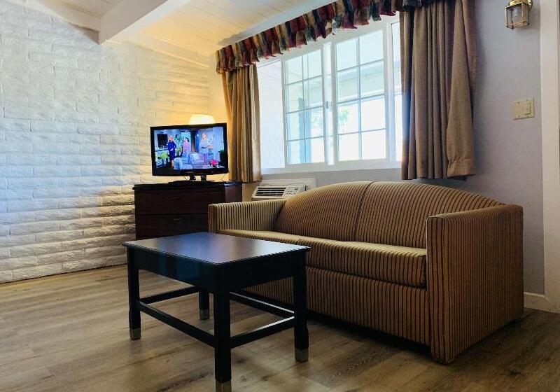 ホテル Fallbrook Country Inn