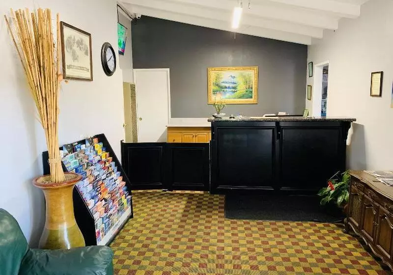 酒店 Fallbrook Country Inn