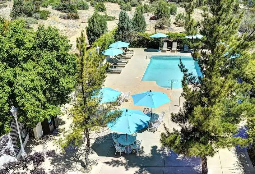 هتل Forest Villas