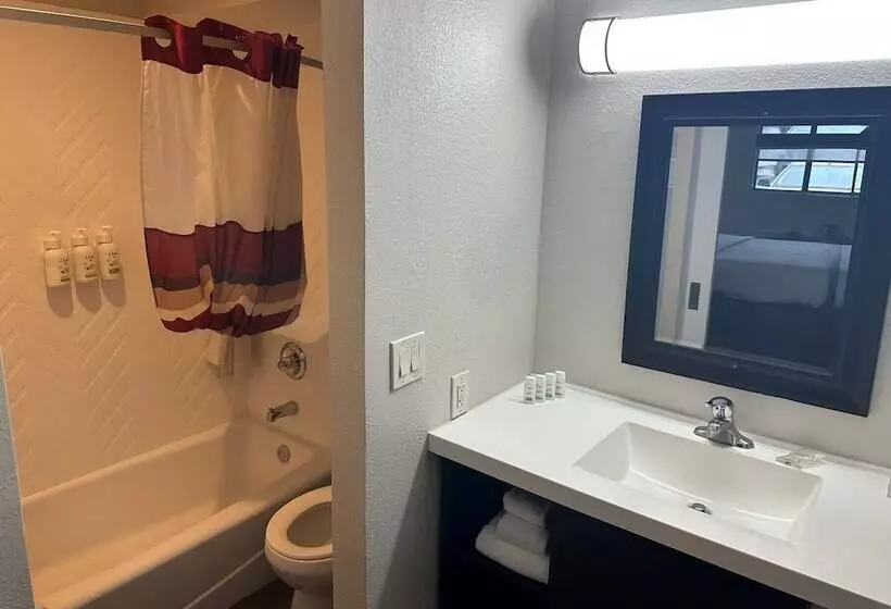 هتل Baymont By Wyndham Kingman