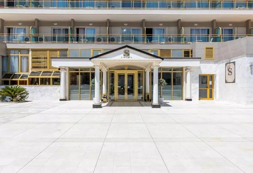 فندق Santa Beach