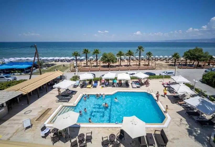 فندق Santa Beach