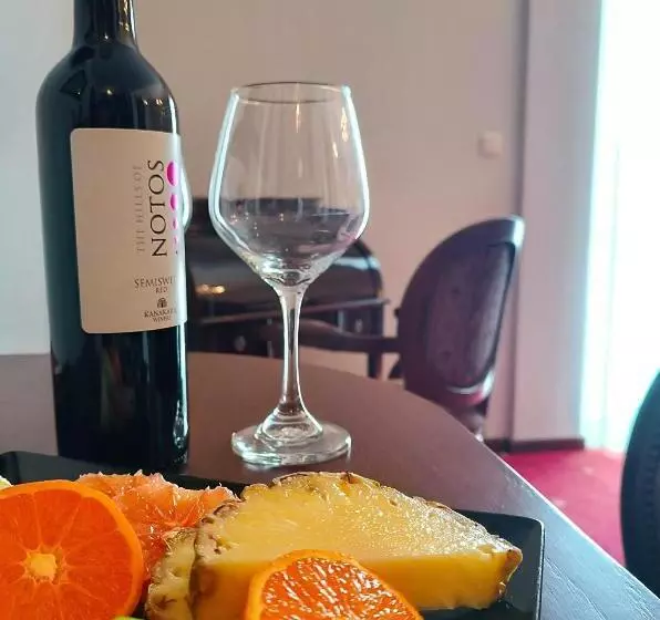 فندق Santa Beach