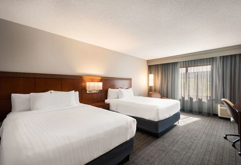 בית מלון כפרי Sonesta Select San Jose Airport