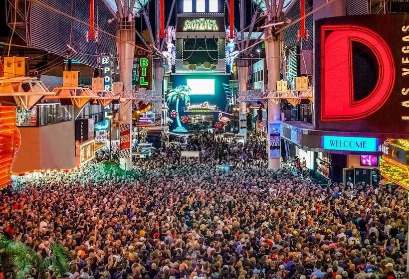 Отель The D Las Vegas