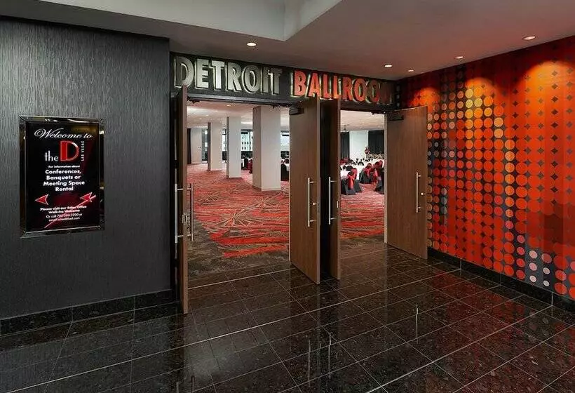 Отель The D Las Vegas