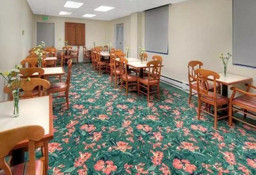 فندق The Monarch