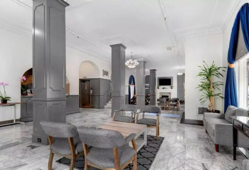 فندق The Monarch