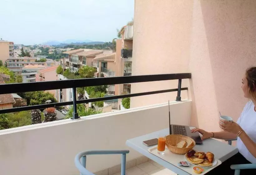 فندق Adonis Cannes Hôtel Thomas