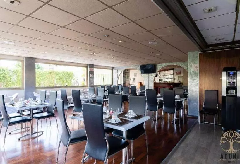 فندق Adonis Cannes Hôtel Thomas