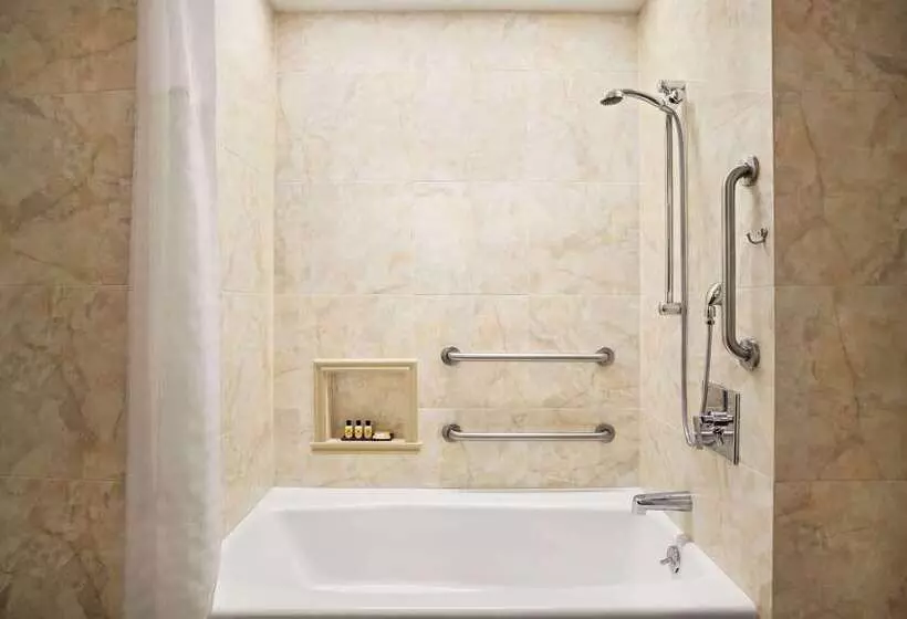 ホテル Wyndham Newport