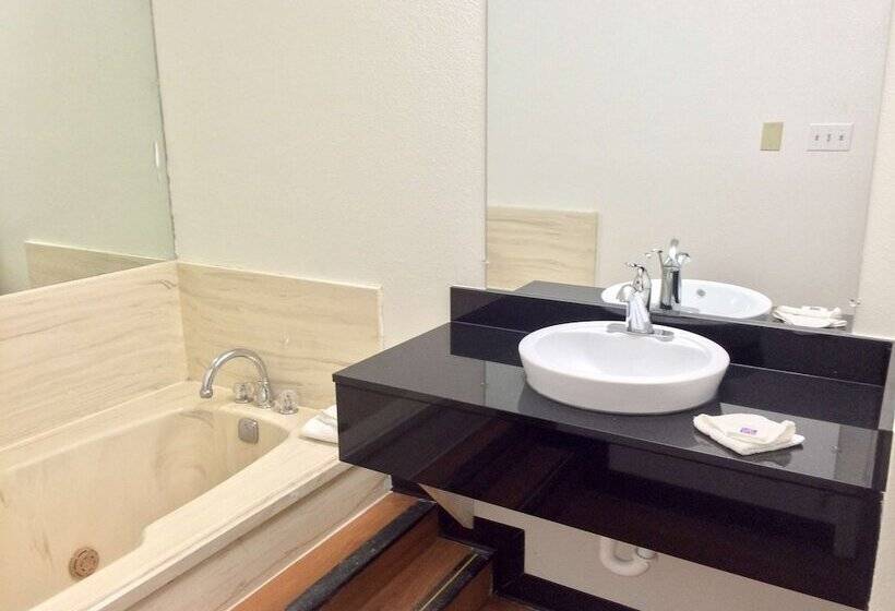 Motel 6longview, Tx North