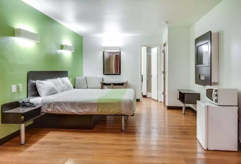 Motel 6longview, Tx  North