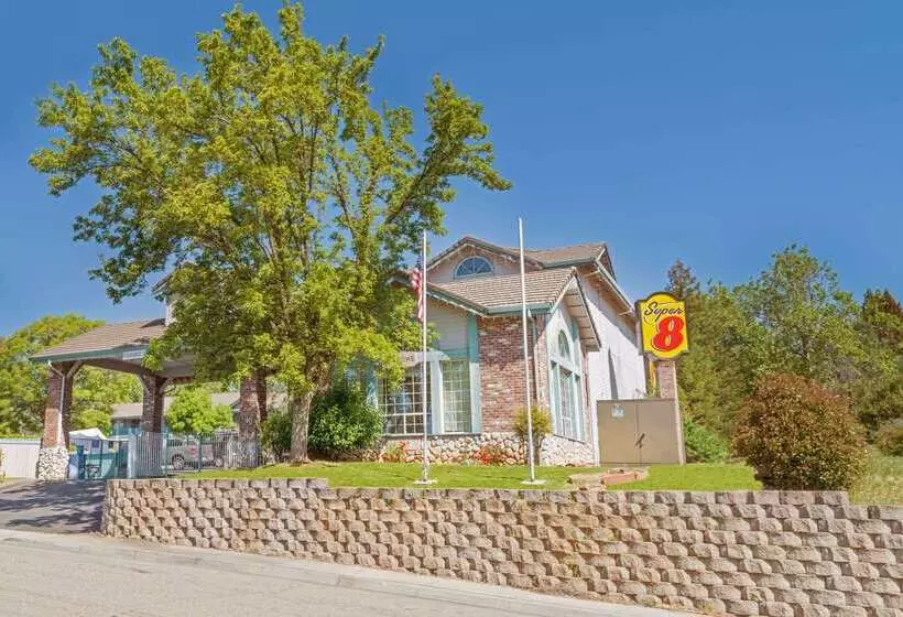 Мотель Super 8 By Wyndham Auburn