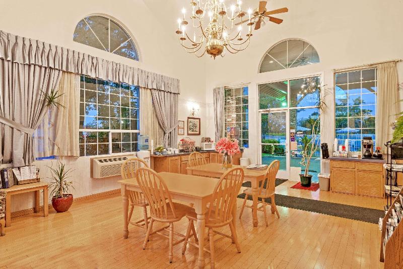 모텔 Super 8 By Wyndham Auburn