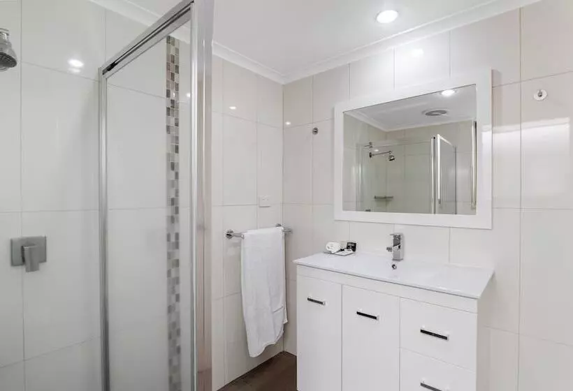 فندق Avondel Motor Inn