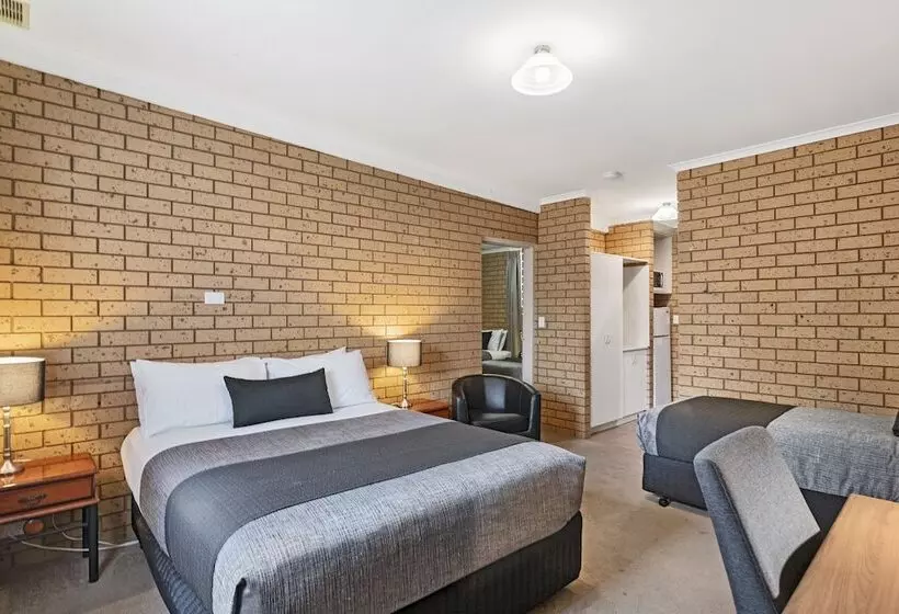 فندق Avondel Motor Inn