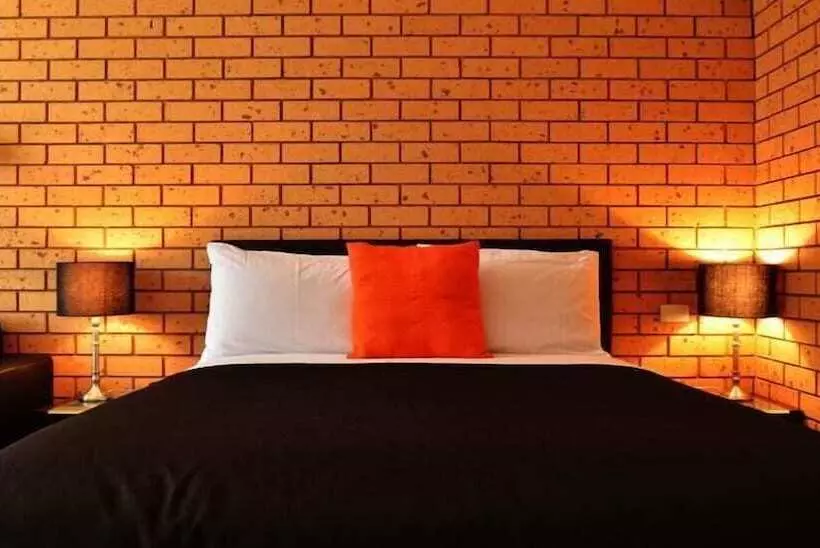 فندق Avondel Motor Inn