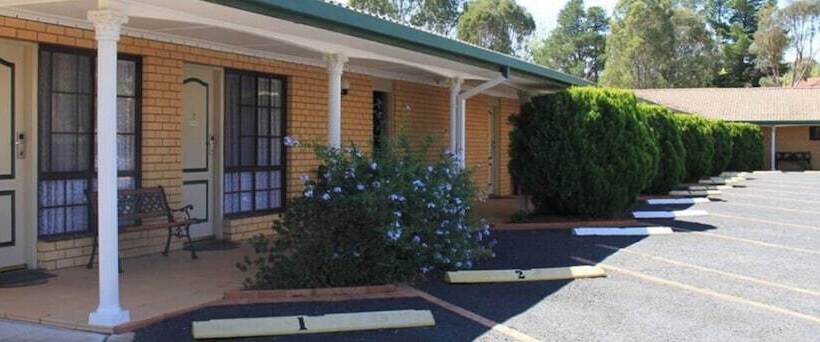 בית מלון כפרי Hilltops Retreat Motor Inn