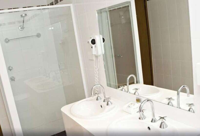 בית מלון כפרי Hilltops Retreat Motor Inn