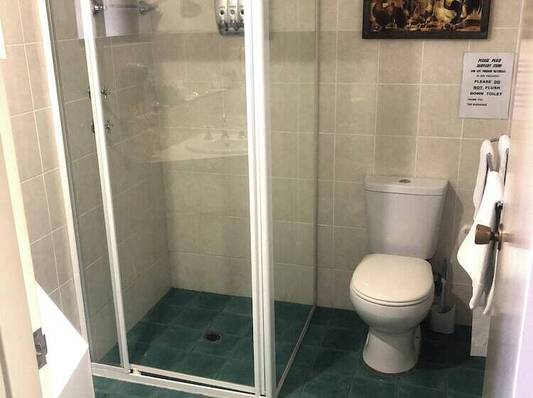 בית מלון כפרי Hilltops Retreat Motor Inn