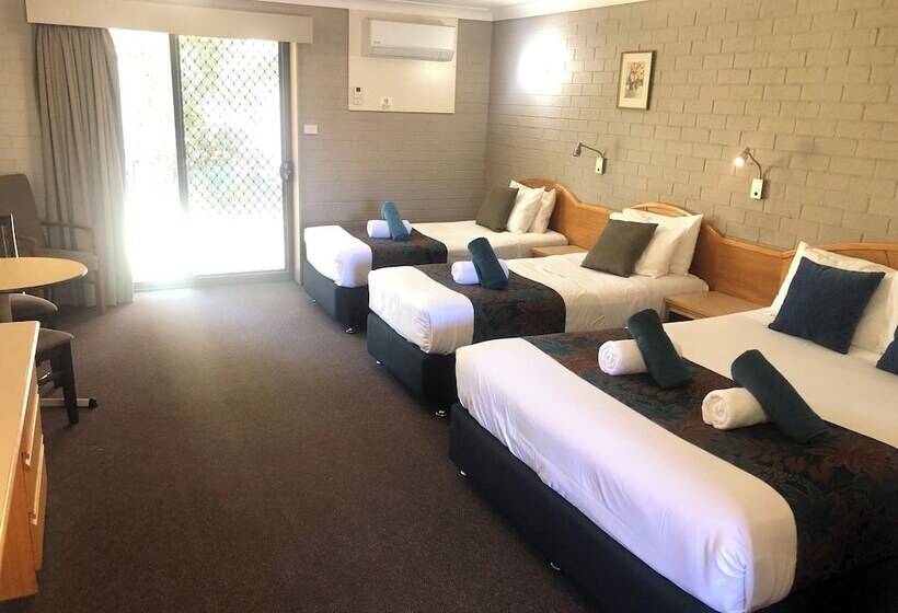 בית מלון כפרי Hilltops Retreat Motor Inn