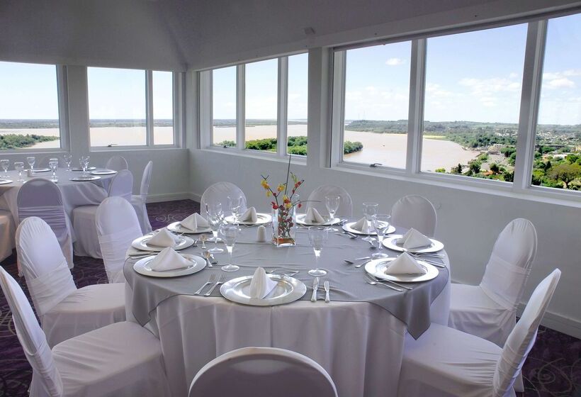 Howard Johnson By Wyndham Plaza Hotel Mayorazgo