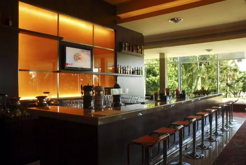 Howard Johnson By Wyndham Plaza Hotel Mayorazgo