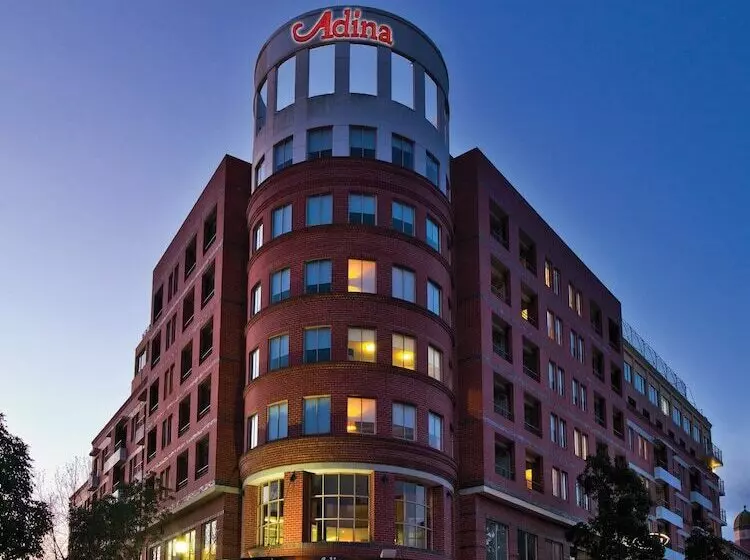 Adina Apartment Hotel Sydney Surry Hills